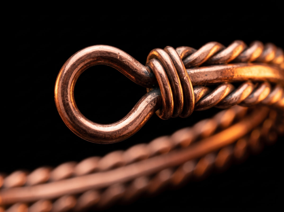 Detalle de la argolla del brazalete Éter
